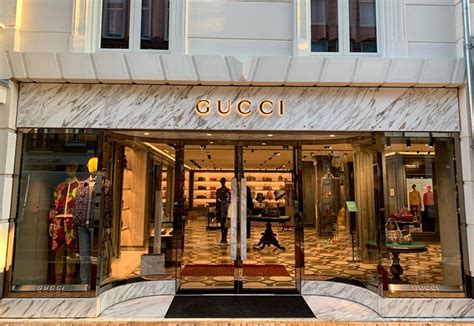 gucci pc hooftstraat reviews|Gucci .